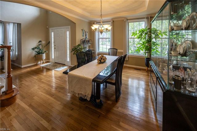 1503 Theodora CT, Chesapeake, VA 23322