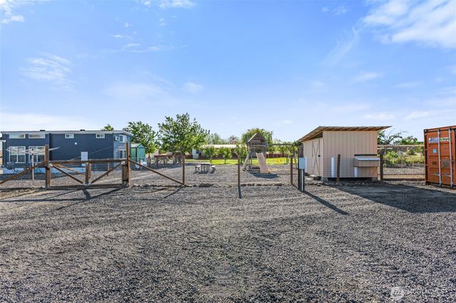 9637 H.4 Road NE, Moses Lake, WA 98837