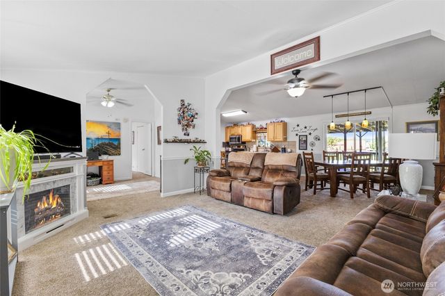 9637 H.4 Road NE, Moses Lake, WA 98837