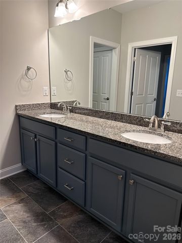 1617 Traditions Court 4, Waxhaw, NC 28173