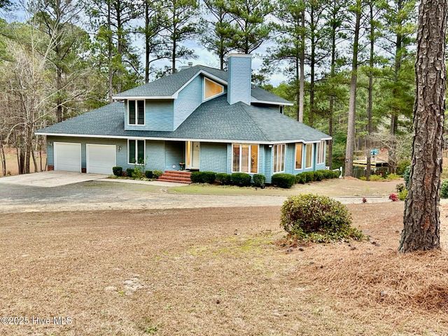 30081 W Lake Drive, Wagram, NC 28396