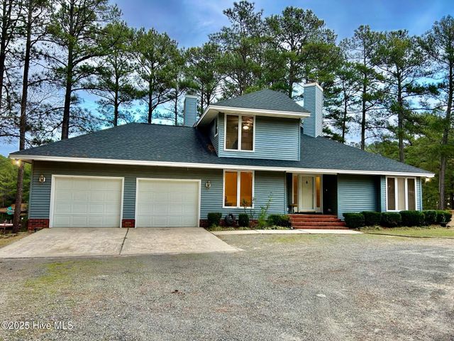 30081 W Lake Drive, Wagram, NC 28396