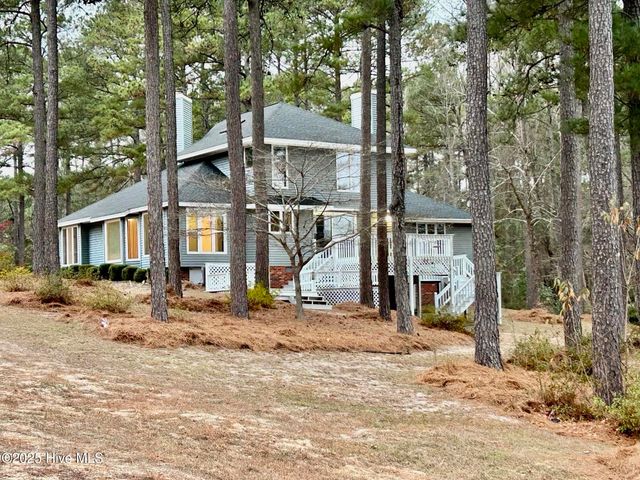 30081 W Lake Drive, Wagram, NC 28396