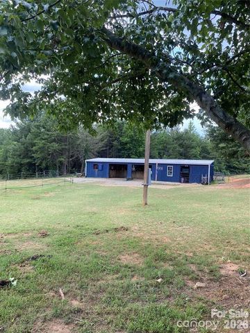 1568 John Smith Road, Columbus, NC 28722