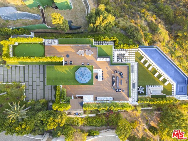 1033 Somera Road, Los Angeles, CA 90077