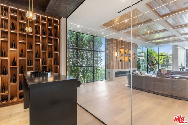 1033 Somera Road, Los Angeles, CA 90077