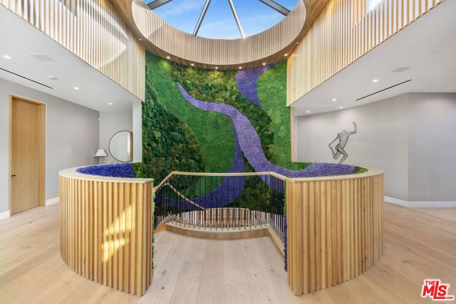 1033 Somera Road, Los Angeles, CA 90077