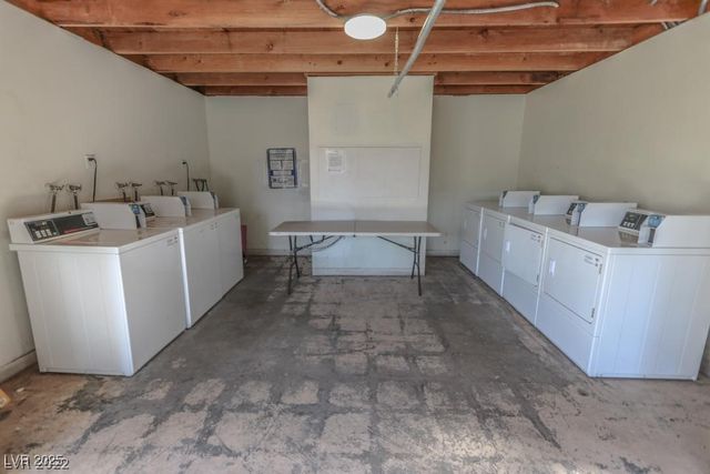 1405 Vegas Valley Drive 112, Las Vegas, NV 89169