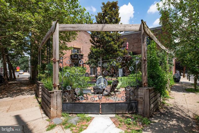 2135 E SUSQUEHANNA AVE, Philadelphia, PA 19125