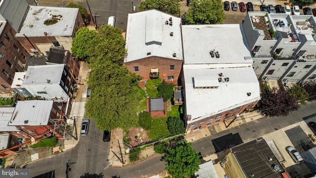 2135 E SUSQUEHANNA AVE, Philadelphia, PA 19125