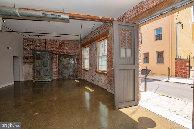 2135 E SUSQUEHANNA AVE, Philadelphia, PA 19125