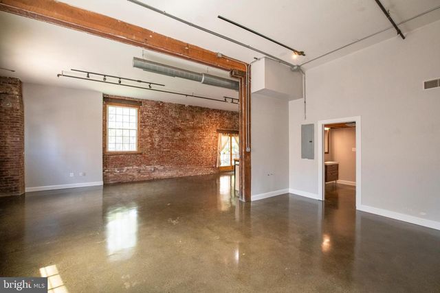 2135 E SUSQUEHANNA AVE, Philadelphia, PA 19125