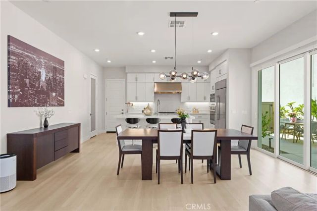 259 chorus, Irvine, CA 92618