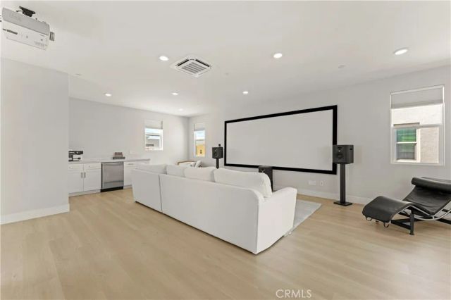 259 chorus, Irvine, CA 92618