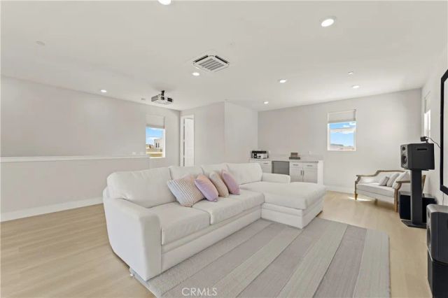 259 chorus, Irvine, CA 92618