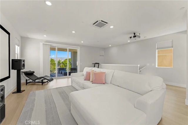 259 chorus, Irvine, CA 92618