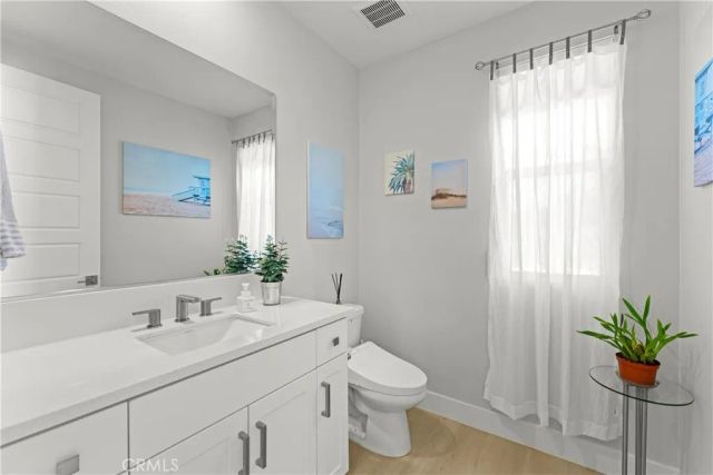 259 chorus, Irvine, CA 92618