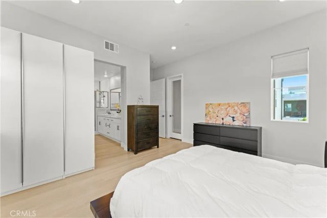 259 chorus, Irvine, CA 92618