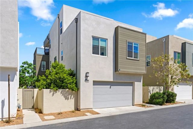 259 chorus, Irvine, CA 92618