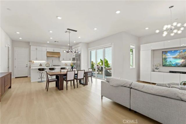 259 chorus, Irvine, CA 92618