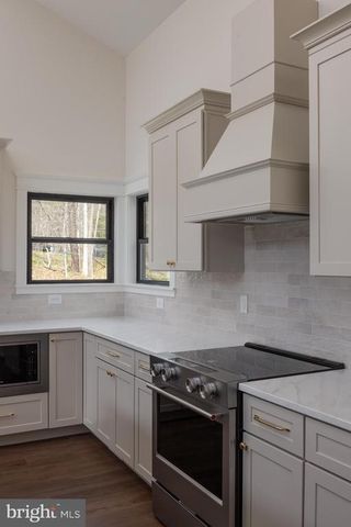 11117 EGGBORNSVILLE RD, Rixeyville, VA 22737