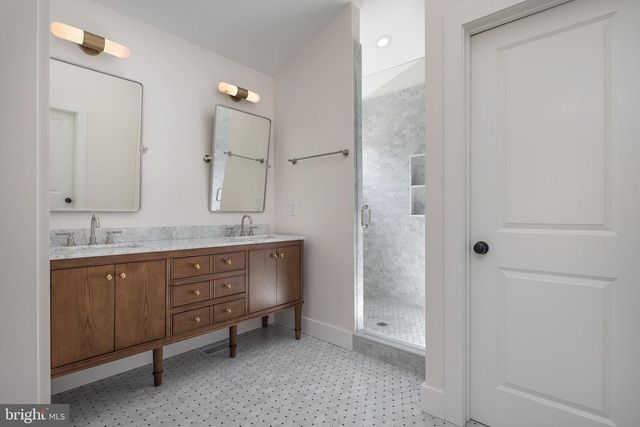 11117 EGGBORNSVILLE RD, Rixeyville, VA 22737