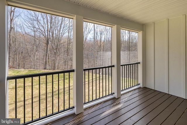 11117 EGGBORNSVILLE RD, Rixeyville, VA 22737