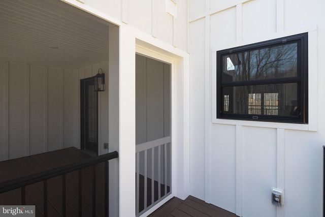 11117 EGGBORNSVILLE RD, Rixeyville, VA 22737