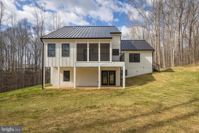 11117 EGGBORNSVILLE RD, Rixeyville, VA 22737
