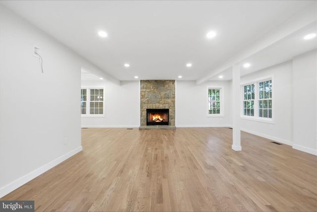 5121 WISSIOMING RD, Bethesda, MD 20816