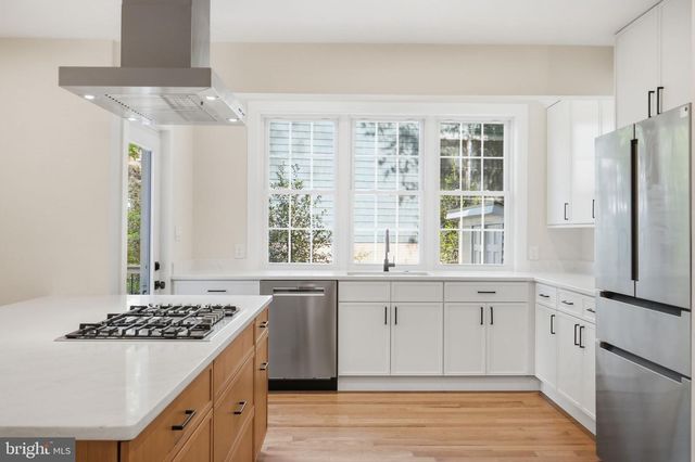 5121 WISSIOMING RD, Bethesda, MD 20816