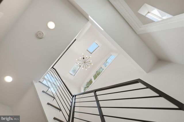 5121 WISSIOMING RD, Bethesda, MD 20816