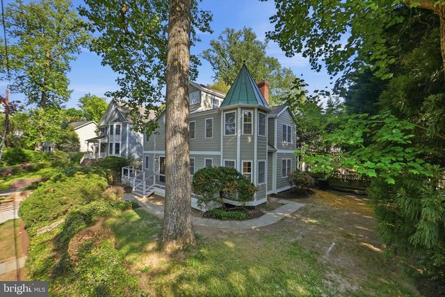 5121 WISSIOMING RD, Bethesda, MD 20816