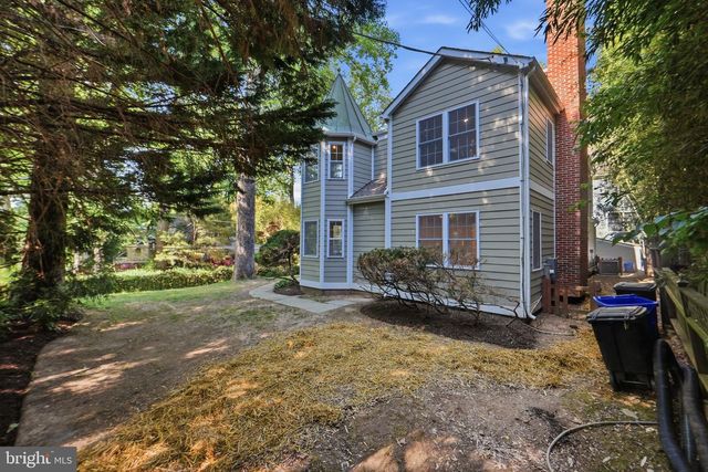 5121 WISSIOMING RD, Bethesda, MD 20816