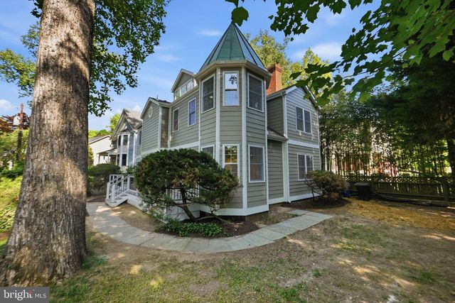 5121 WISSIOMING RD, Bethesda, MD 20816