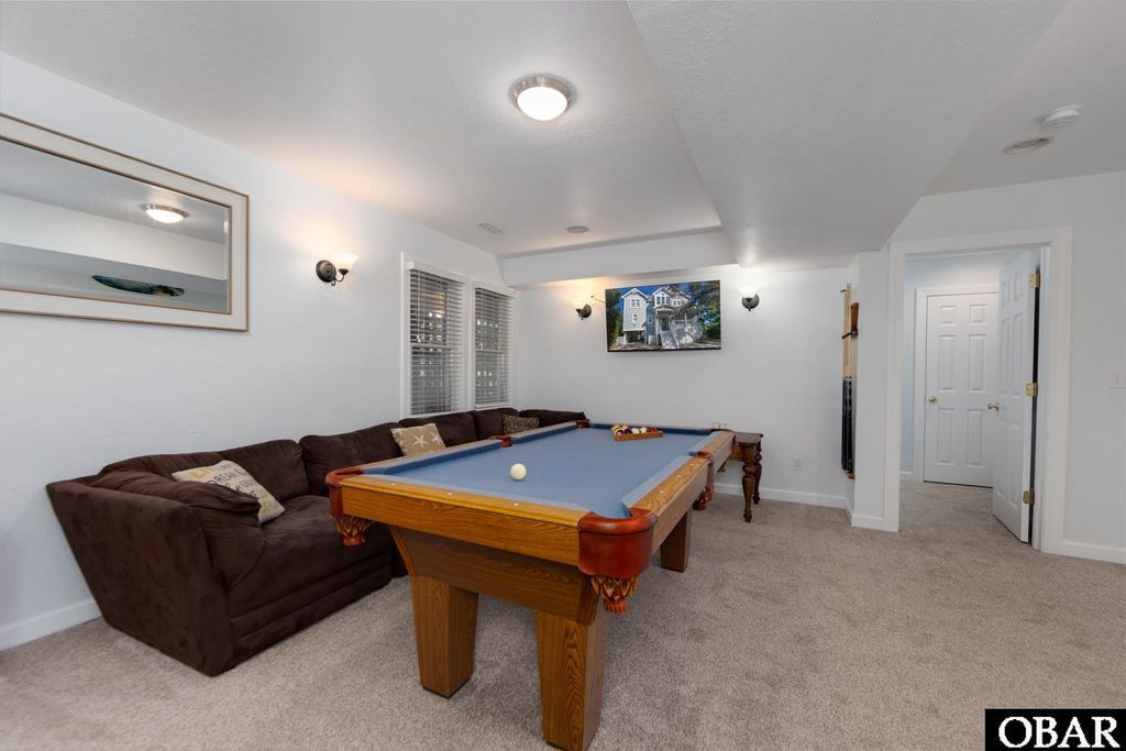 Image 9 of property listing at 1131 Gray Court lot 16, Corolla, NC 27927