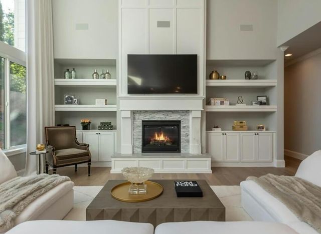 13042 Spirea Avenue, St. John, IN 46373