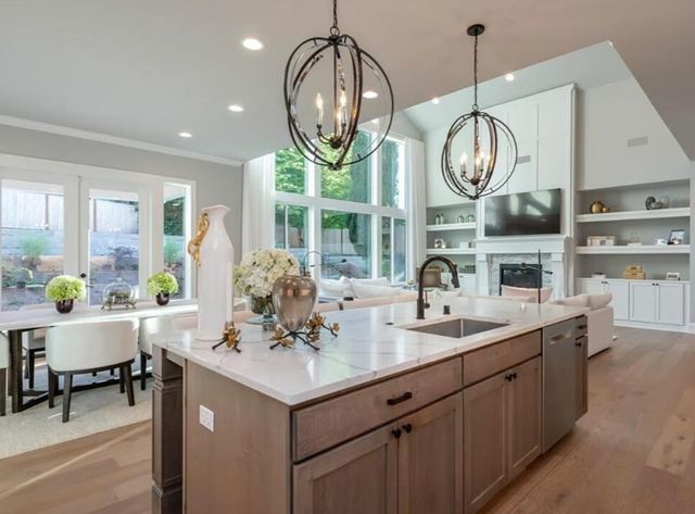 13042 Spirea Avenue, St. John, IN 46373