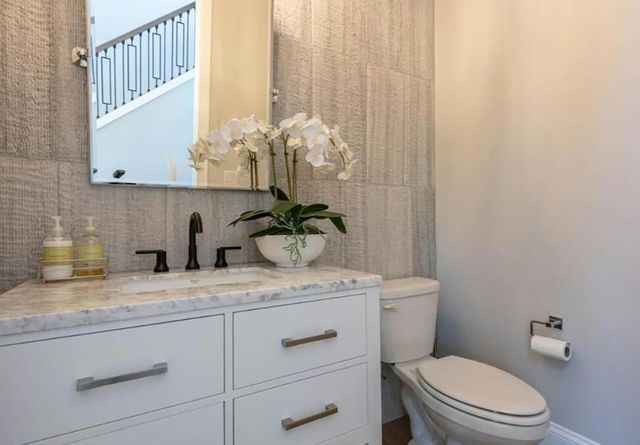 13042 Spirea Avenue, St. John, IN 46373