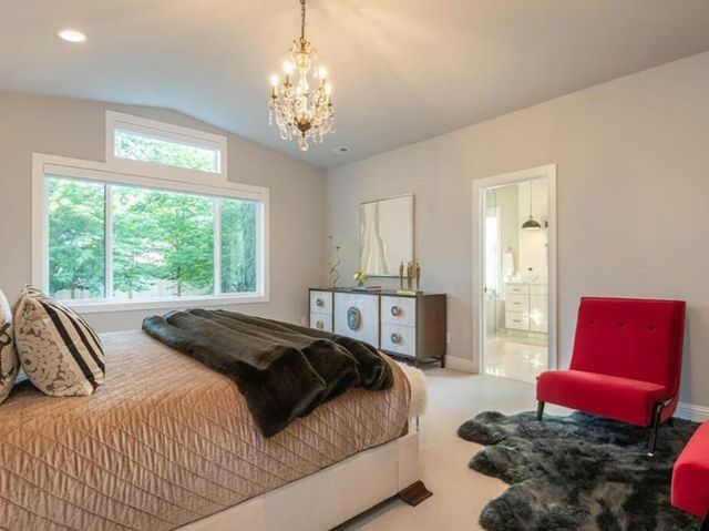 13042 Spirea Avenue, St. John, IN 46373