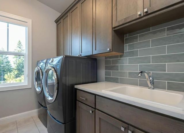 13042 Spirea Avenue, St. John, IN 46373