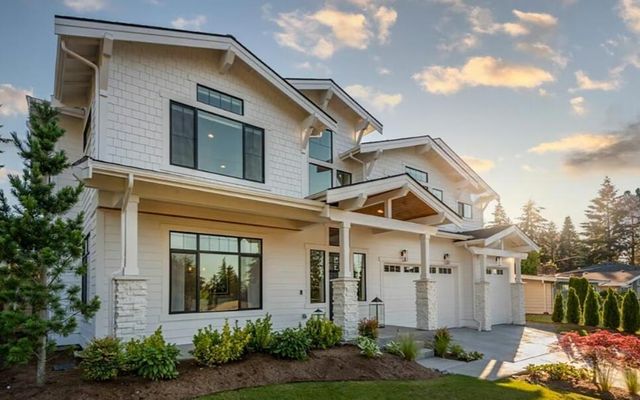 13042 Spirea Avenue, St. John, IN 46373