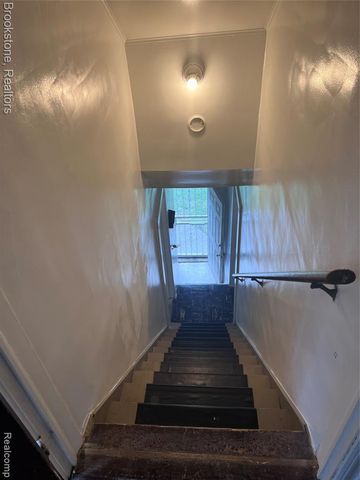 441 W Troy Street, Ferndale, MI 48220