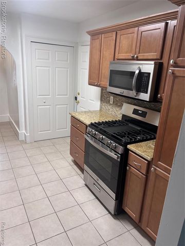 441 W Troy Street, Ferndale, MI 48220