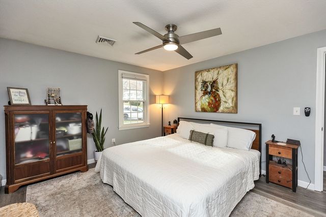 541 Pickering Street, Manchester, NH 03104