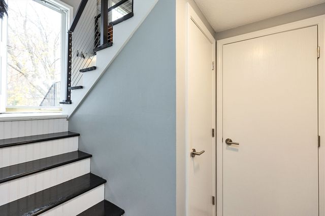 541 Pickering Street, Manchester, NH 03104