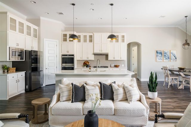 893 Blue Ridge DR, Dripping Springs, TX 78620