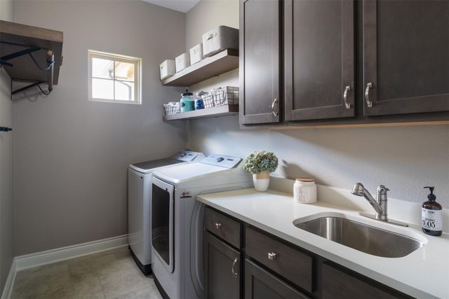 893 Blue Ridge DR, Dripping Springs, TX 78620