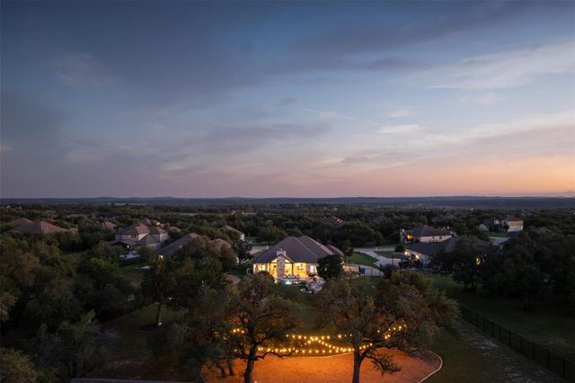 893 Blue Ridge DR, Dripping Springs, TX 78620