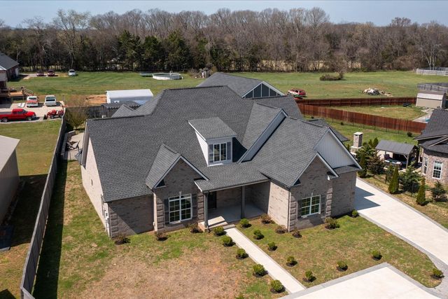 7566 Don Bruce Ct, Christiana, TN 37037